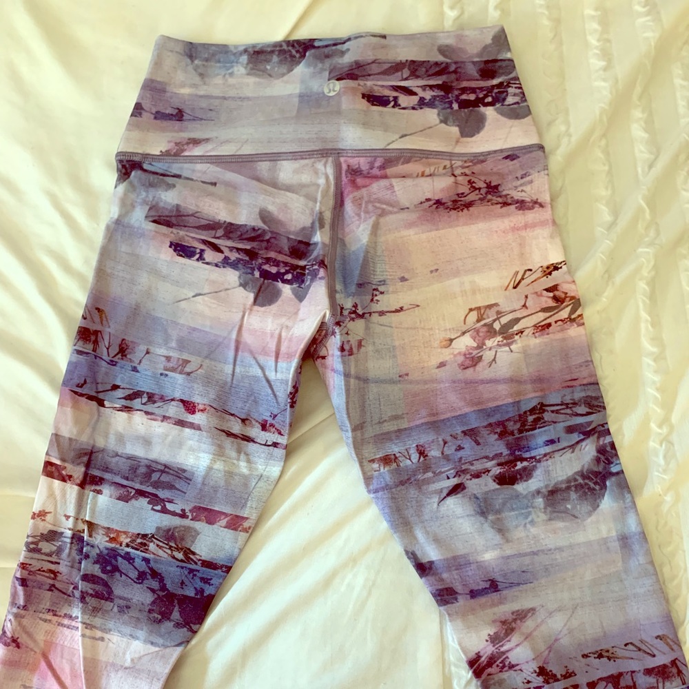 Lululemon crops